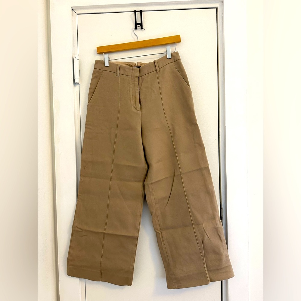 BCBG Cropped Beige Pant size S
